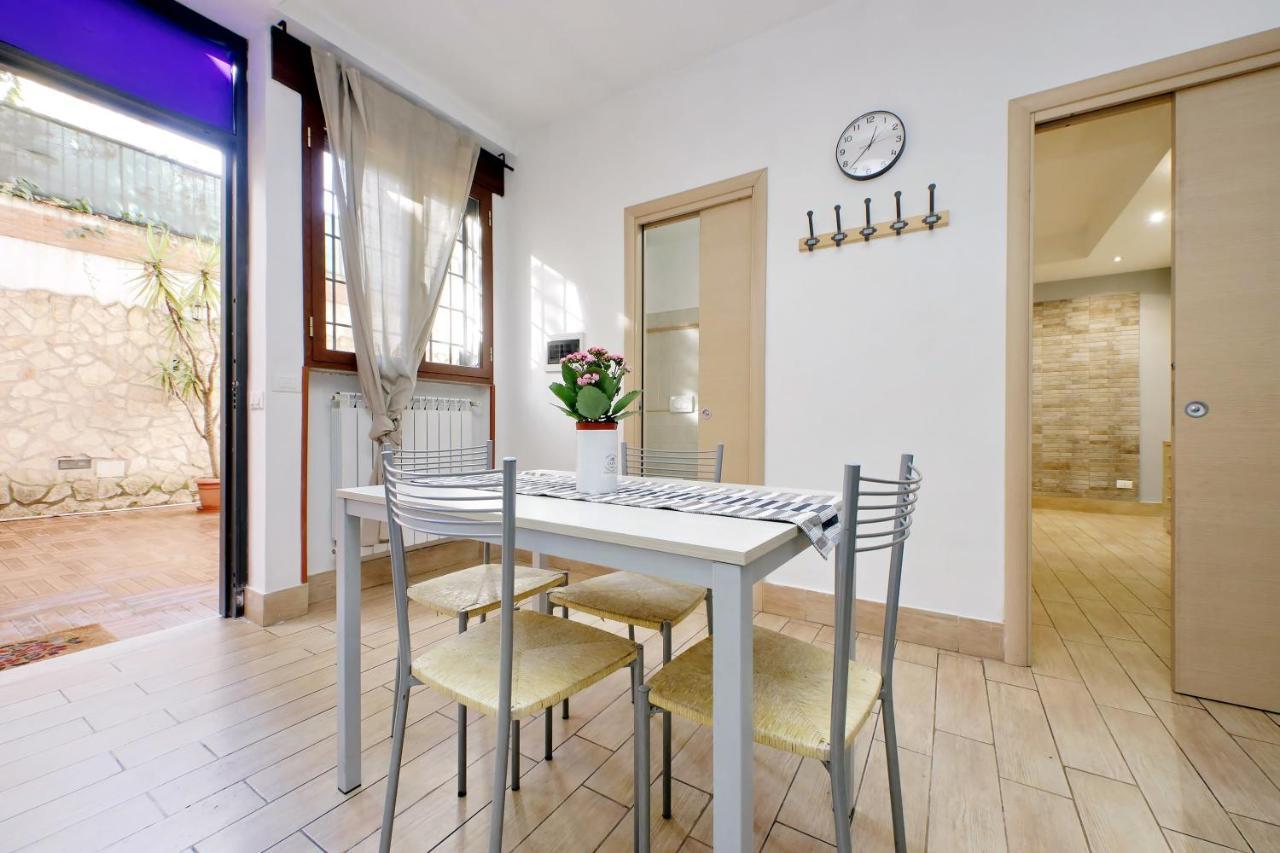 Vatican Flat Cozy Court Рим Екстериор снимка